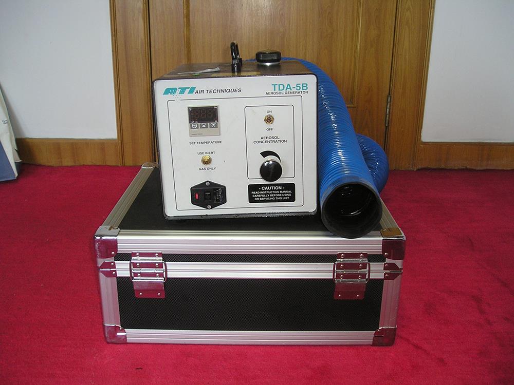 Générateur d'aérosol sur le côté droit .jpg Aerosol generator the right side .jpg